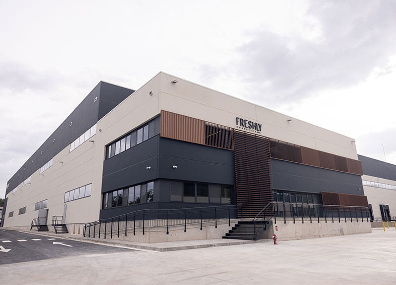 IDP finaliza el nuevo centro logístico de Freshly Cosmetics en Gandesa (Tarragona)